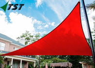 Wodoszczelny żagiel z trójkątnym kloszem Czerwony kolor Chłodny dach z kloszem przeciwsłonecznym